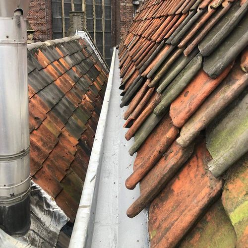Oude dakgoot weer helemaal nieuw Dakgoot in Zevenhuizen reparatie